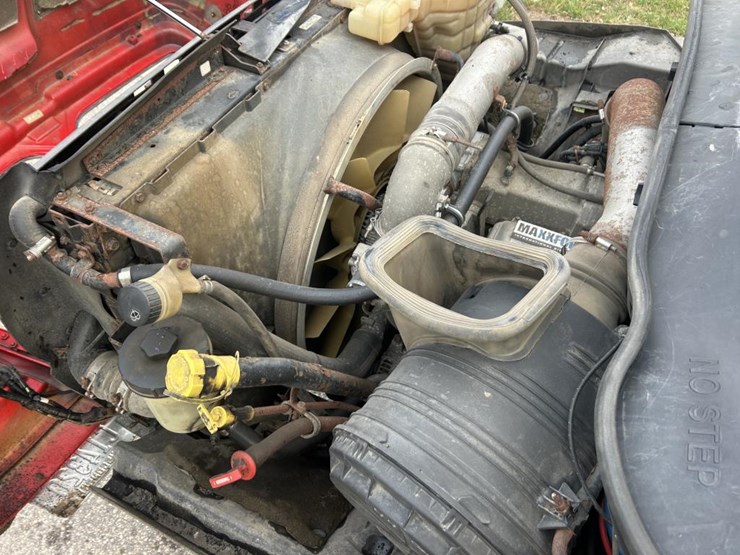 #1673-•-2002-international-workstar-tri-axle-dump-truck-image-35