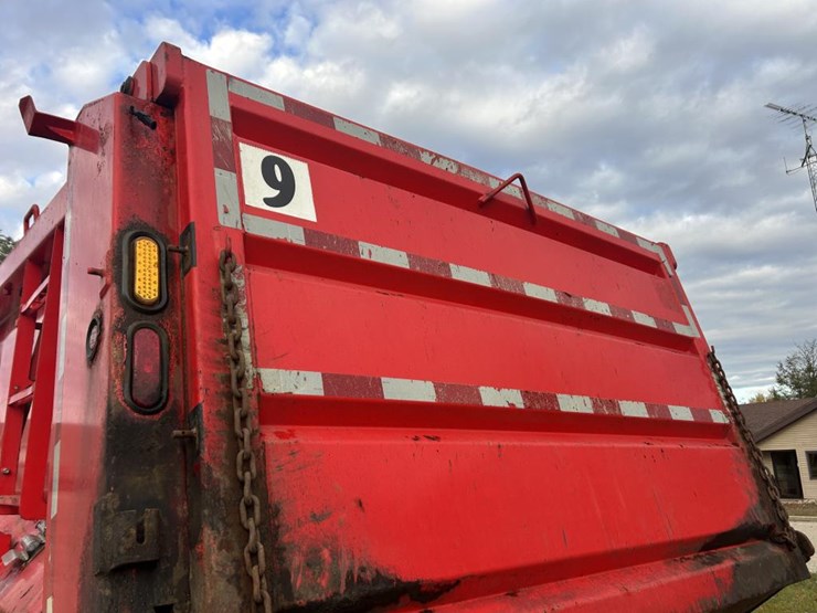 #1673-•-2002-international-workstar-tri-axle-dump-truck-image-16