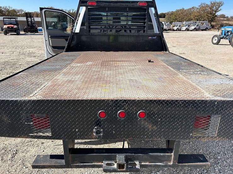 2018-ford-f350-image-17