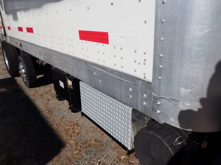 2018-peterbilt-220-image-6