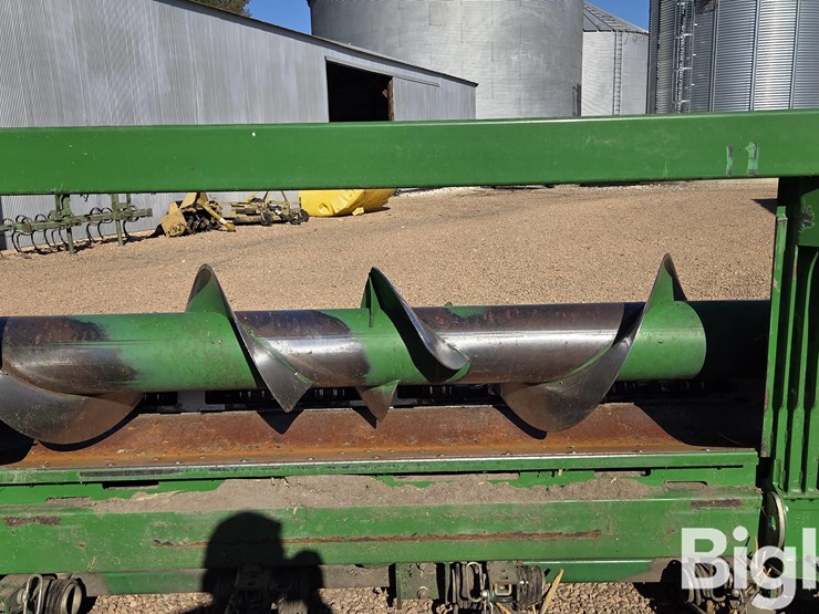 2013-john-deere-612c-stalkmaster-image-11