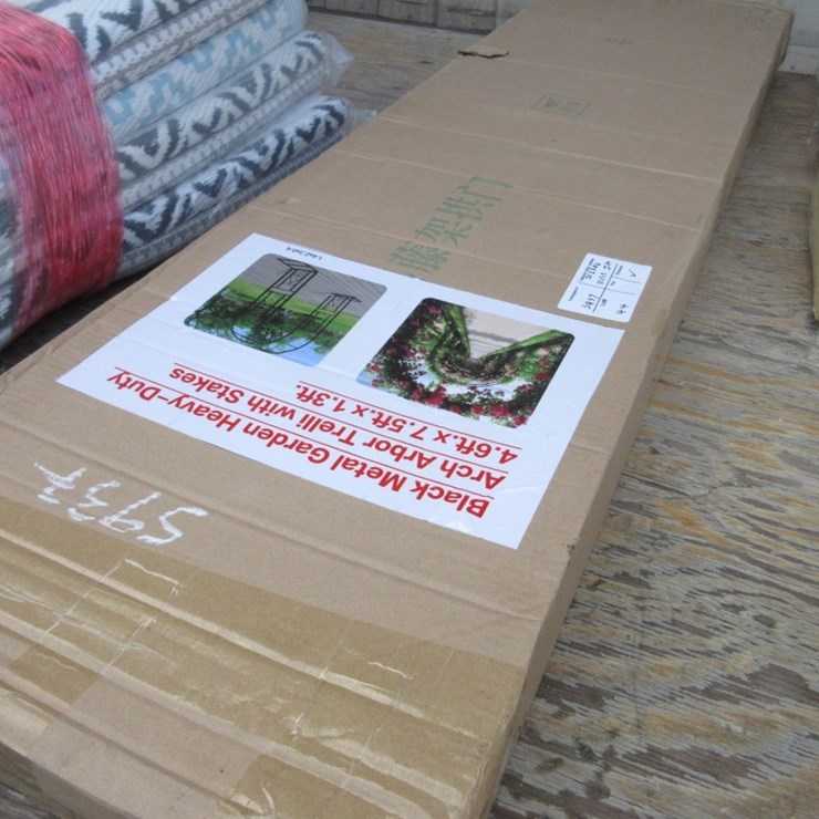 New Unused 4.6' x 7.5' x 1.3' Arch Arbor Trelli,