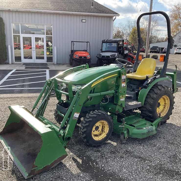 JOHN DEERE 2320