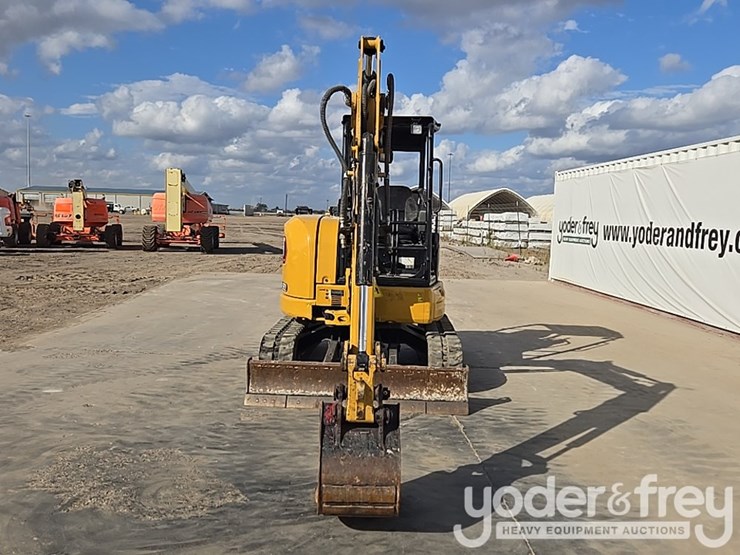 caterpillar-303-image-8