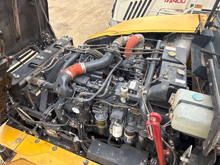 komatsu-hm400-3-image-12