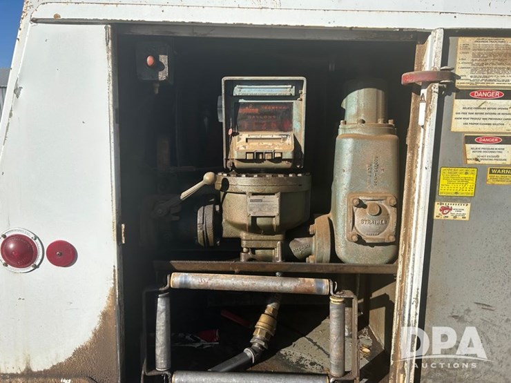 1995-caterpillar-3116-image-5