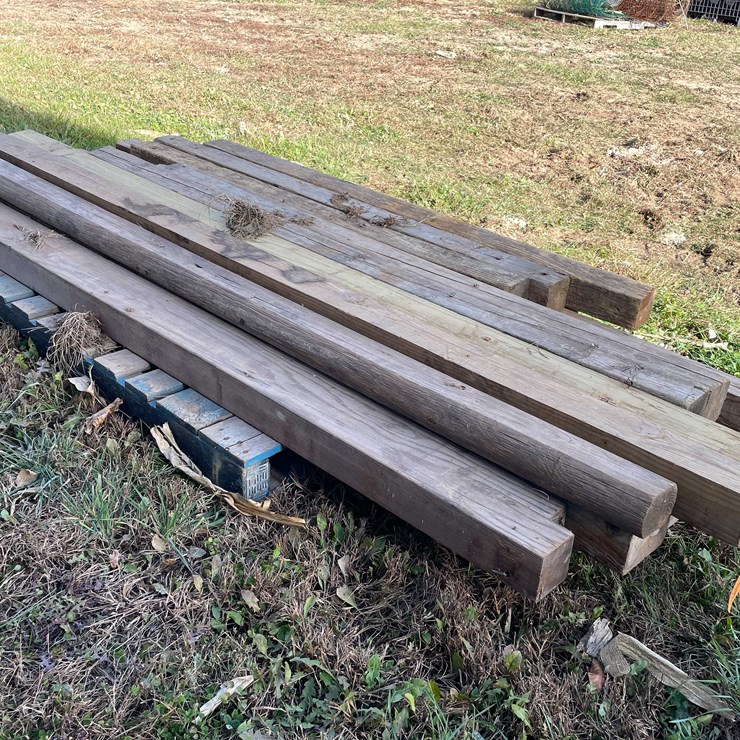 #3150 • Pallet of Various Lumber