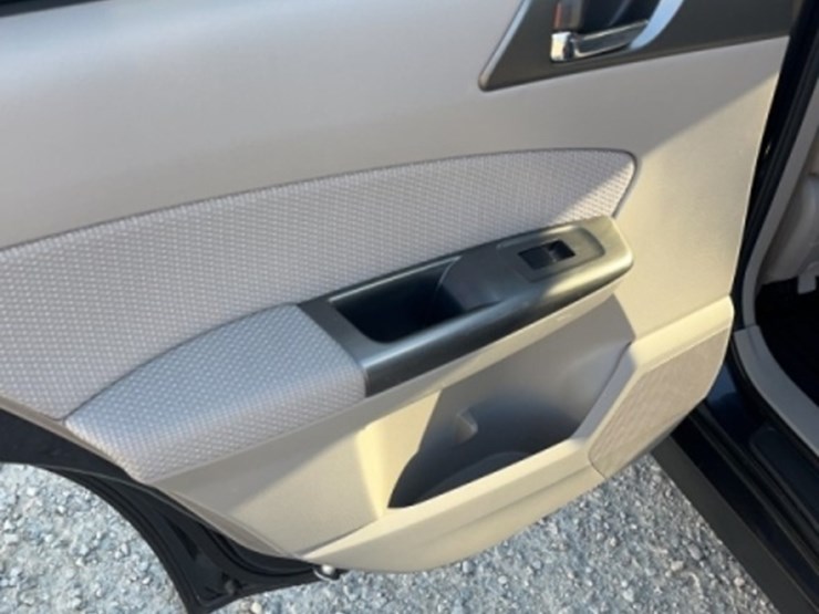 2013-subaru-forester-image-11