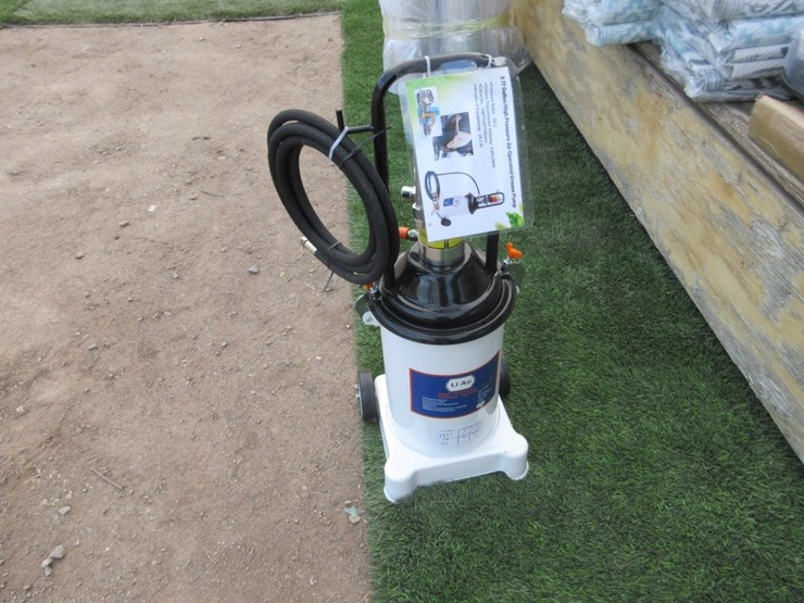 new-unused-3.17-gallon-air-operated-grease-pump,-image-1