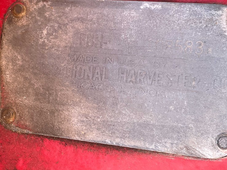 #3012-•-mccormick-farmall-h-narrow-front-tractor-with-loader-image-29