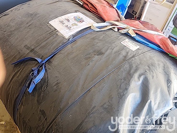 wackey-world-commerical-inflatable-image-2