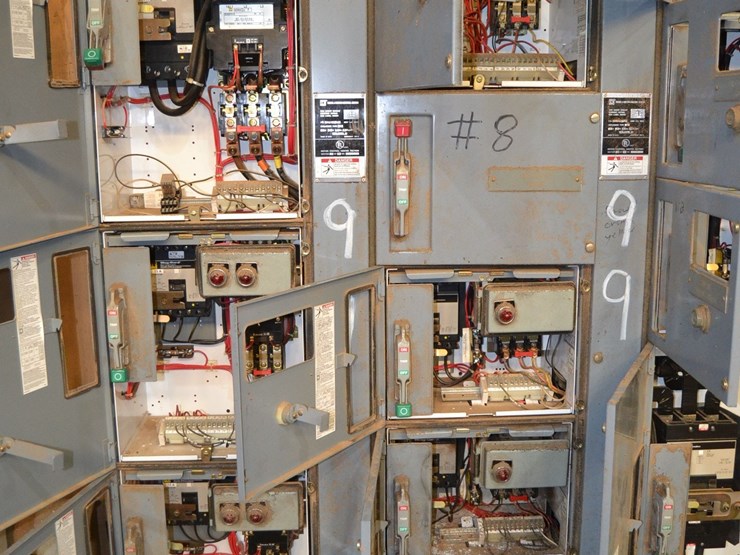 square-d-mcc-panel-w/-1-size-4-starter-w/-1-size-2-starter-w/-10-size-1-starter-w/-disconnect-controls-resaw-area-image-4