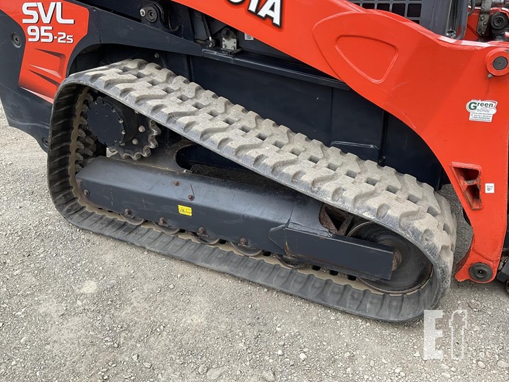 2020-kubota-svl95-2s-image-14