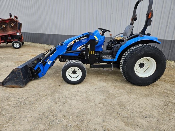 new-holland-tc45da-image-2