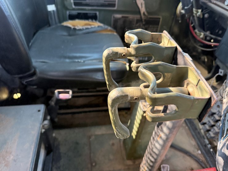 #22592-•-inop-1992-freightliner-t/a-daycab-truck-tractor-vin:-1fuymzyb1np520782-image-69