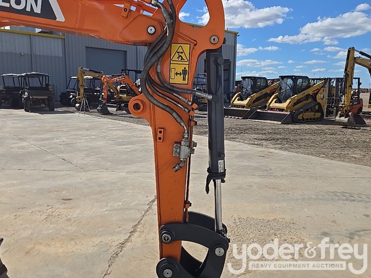 2024-develon-dx27z-7-image-30