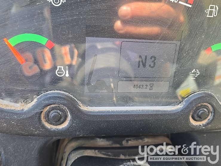 2019-caterpillar-tl1255d-image-117