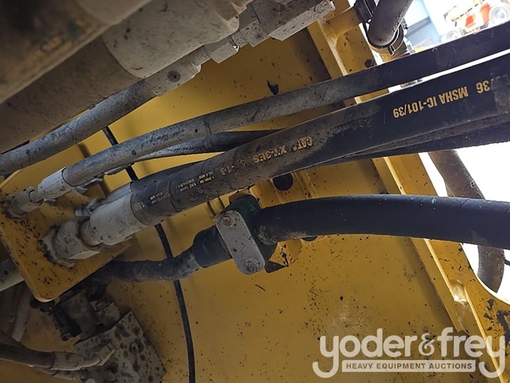 2014-caterpillar-938k-image-62