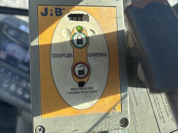 2013-deere-85d-image-53