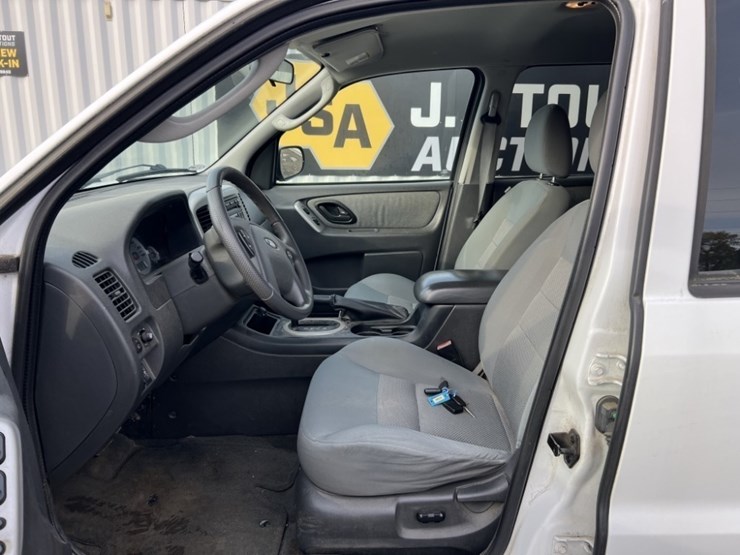 2007-ford-escape-hybrid-image-18