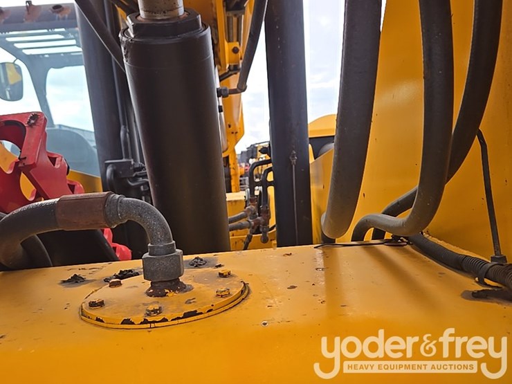 2017-jcb-506-36-image-40