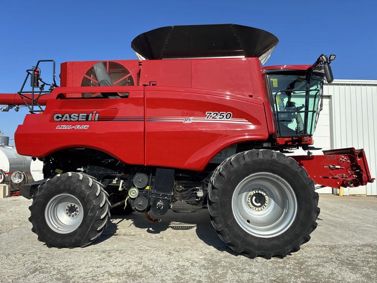 2020-case-ih-7250-image-3
