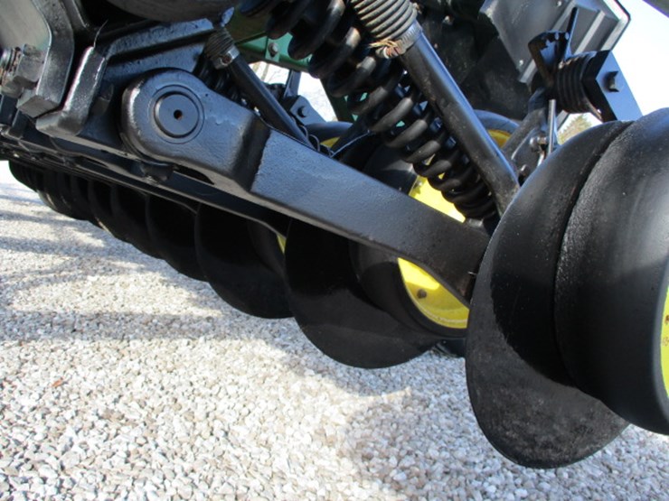 john-deere-750-image-64