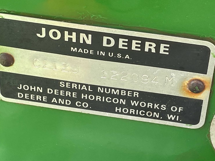 john-deere-212-image-10
