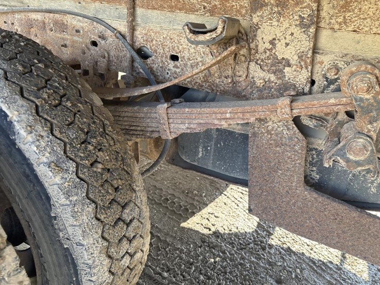 2000-ford-f550-image-53