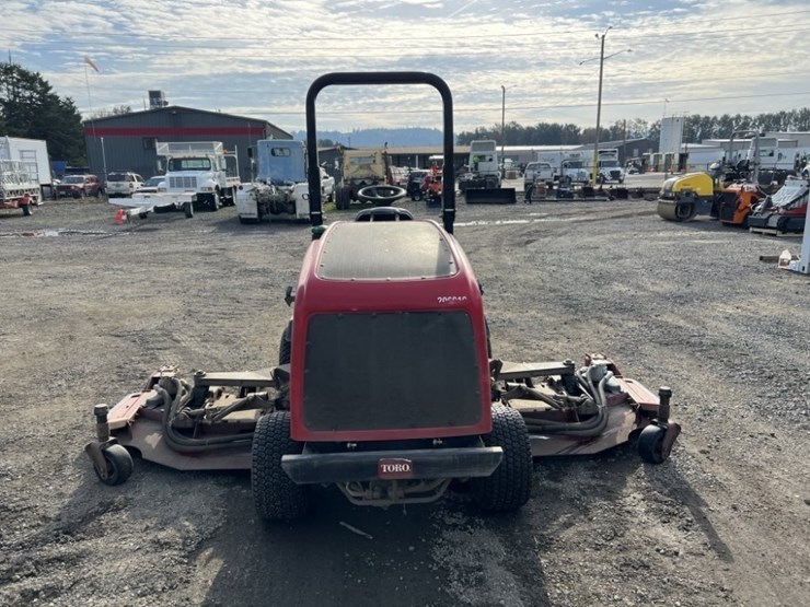 2020-toro-groundmaster-4000-d-rotary-mower-image-4