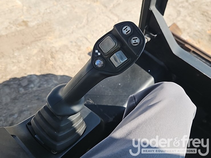 2011-jcb-260-eco-image-20