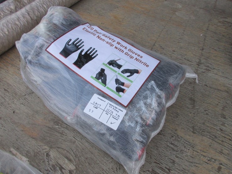 new-unused-safety-work-gloves,-image-2