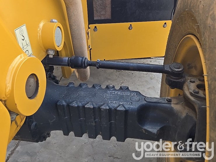 2019-caterpillar-tl1255d-image-60
