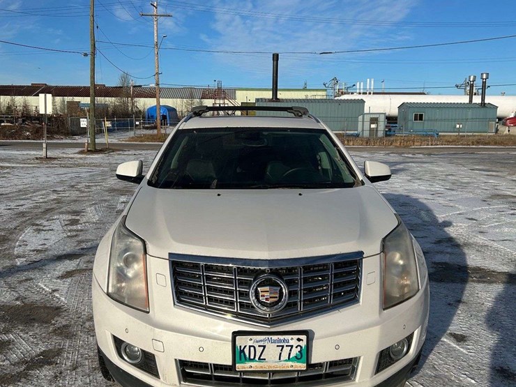 2013-cadillac-srx-image-2