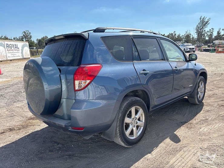 2008-toyota-rav4-image-2