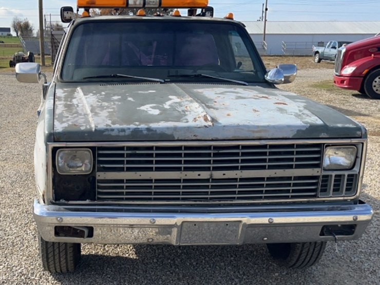 1982-chevrolet-c30-image-3