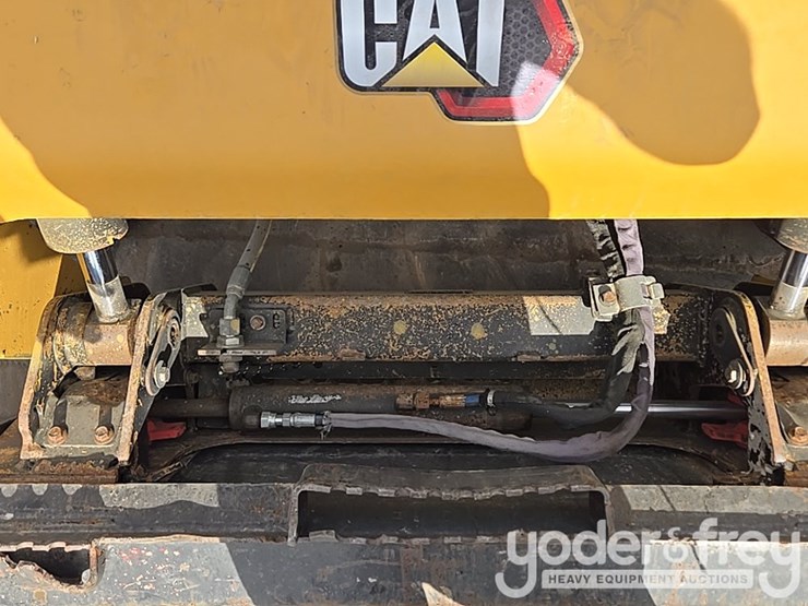 2021-caterpillar-289d3-image-25