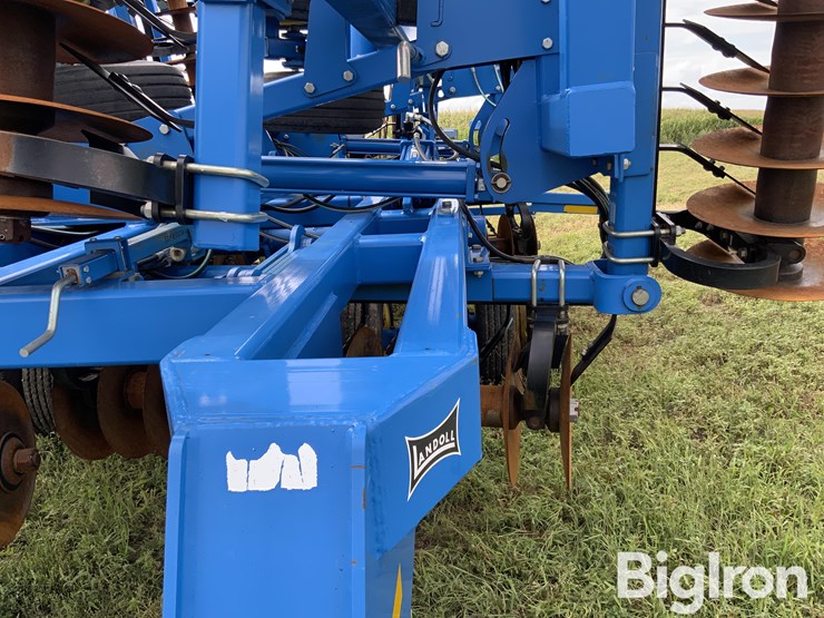 2012-landoll-7458-44-vt-plus-vertical-tillage-image-15