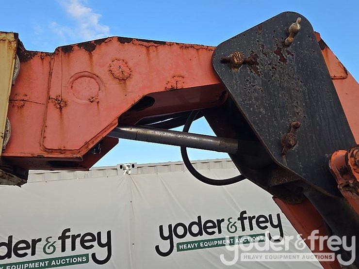 2015-jlg-600aj-image-65