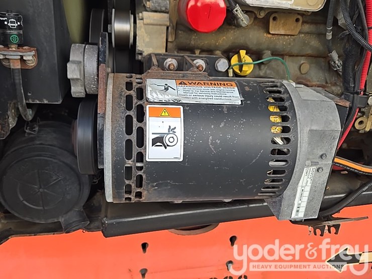 2015-jlg-600aj-image-93