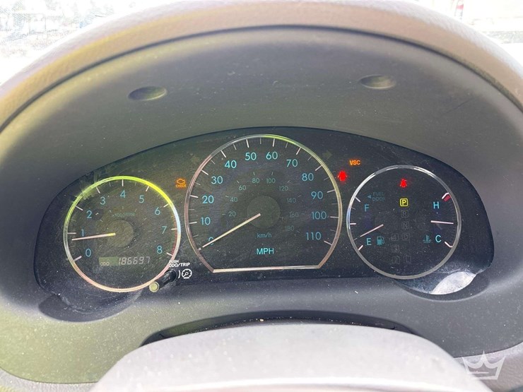 2008-toyota-sienna-image-15