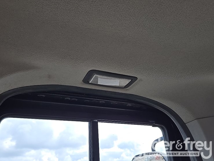 2014-caterpillar-938k-image-181