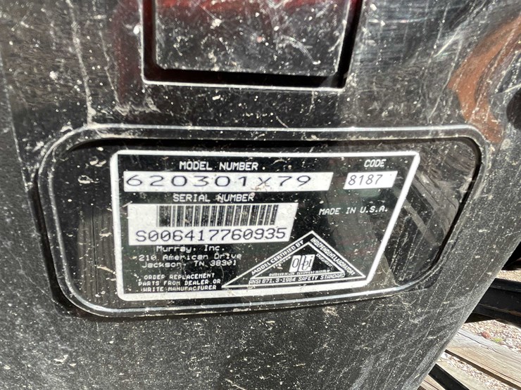 #3110-•-20"-gas-snowblower-image-7