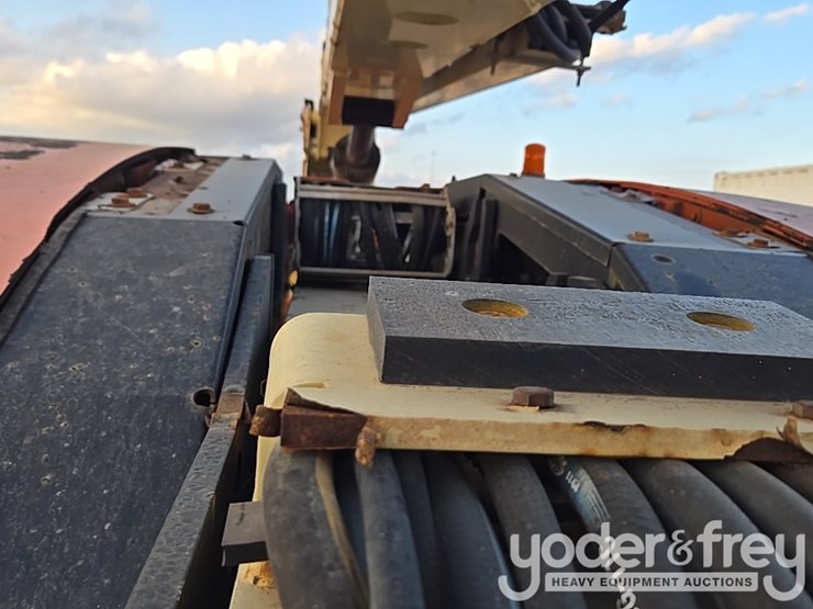 2015-jlg-600aj-image-66