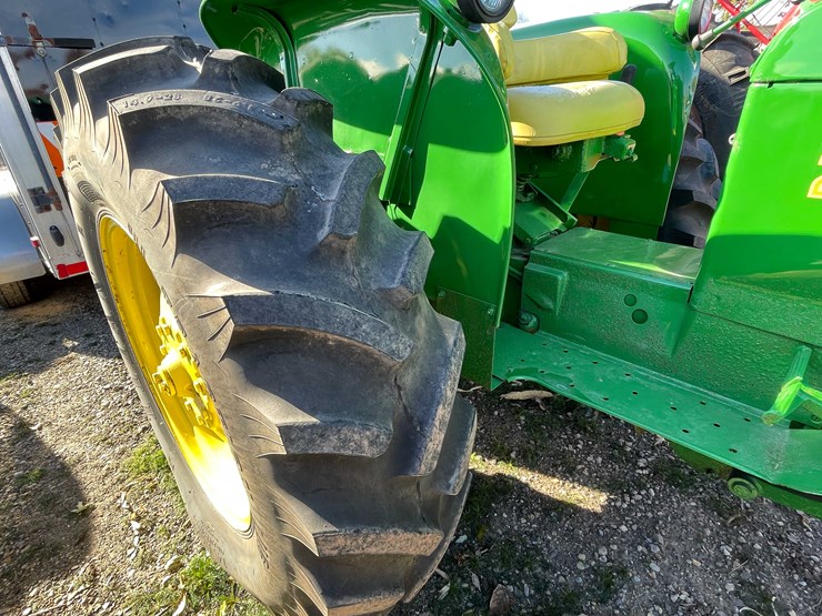 john-deere-2010-image-19