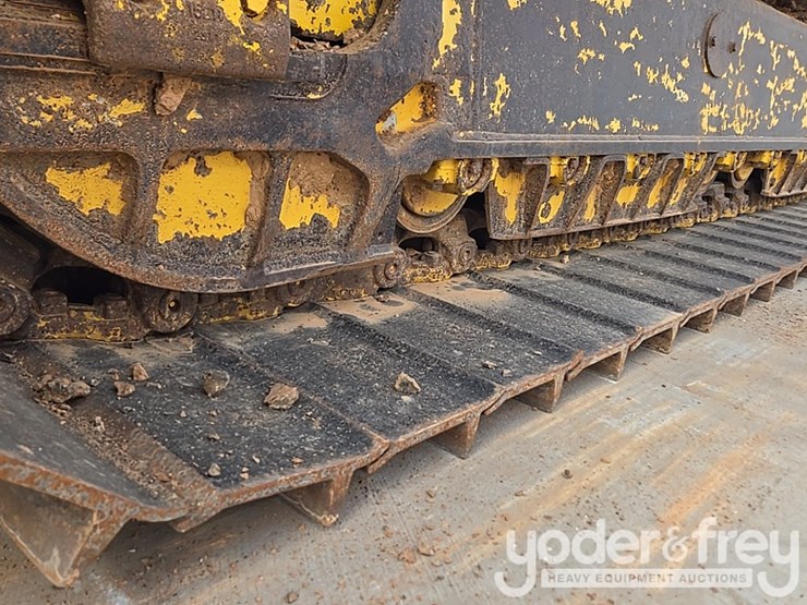 2023-komatsu-d61pxi-24-image-14