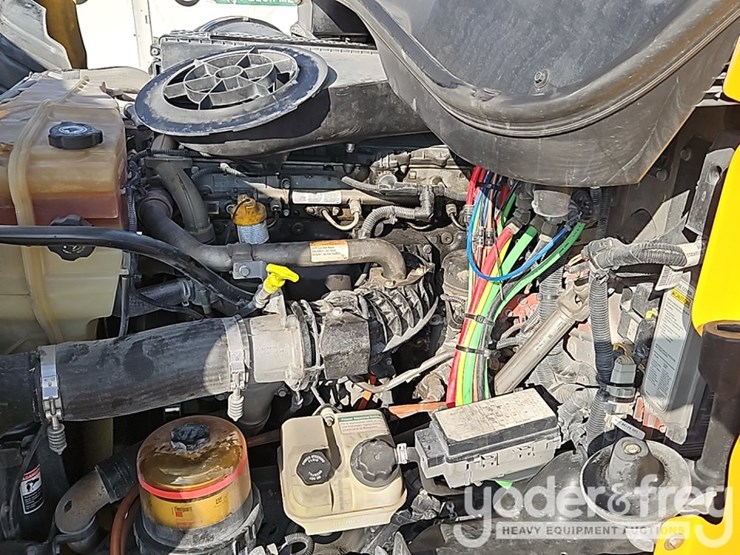 2019-freightliner-cascadia-image-26