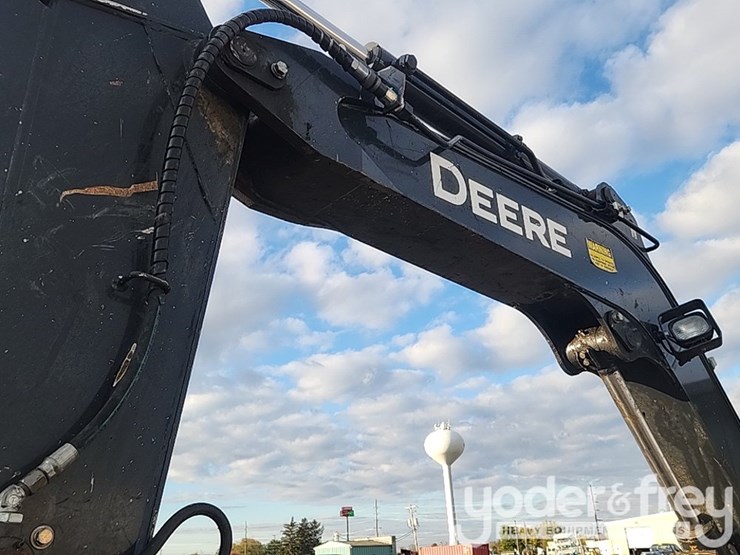2020-deere-60g-image-17