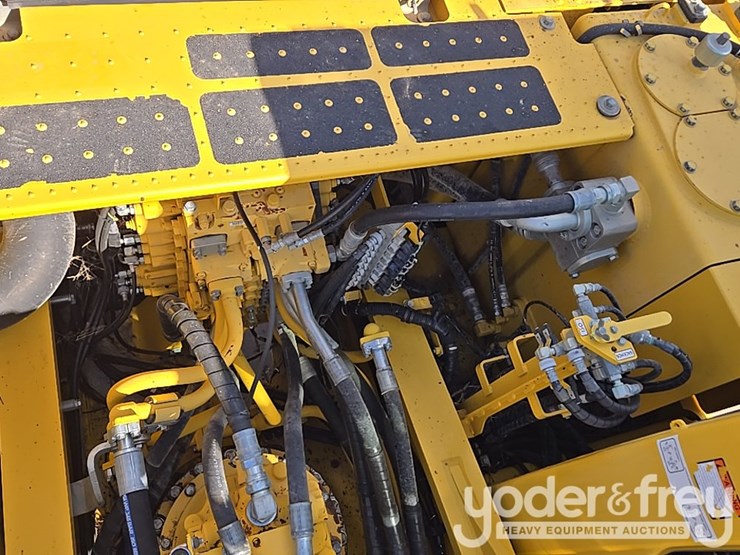 2018-komatsu-pc360-lc-11-image-45