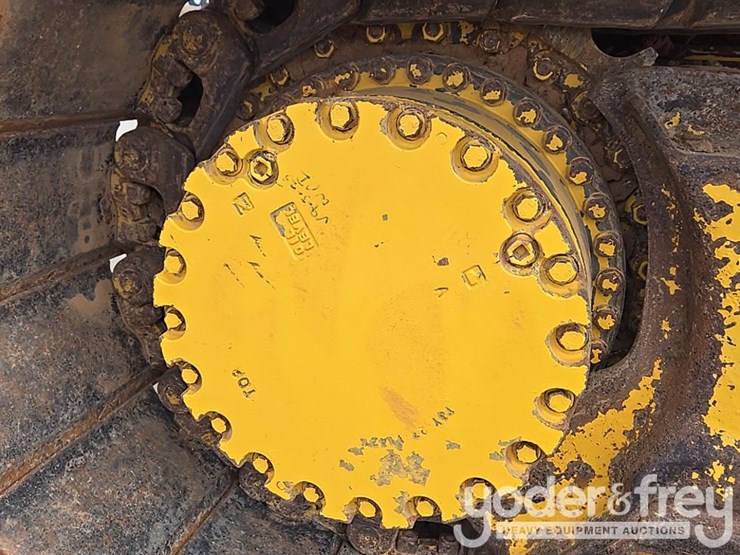 2023-komatsu-d61pxi-24-image-17